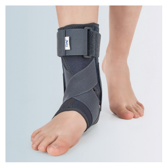 Cavigliera stabilizzante con bendaggio ad 8 DT3-CVT