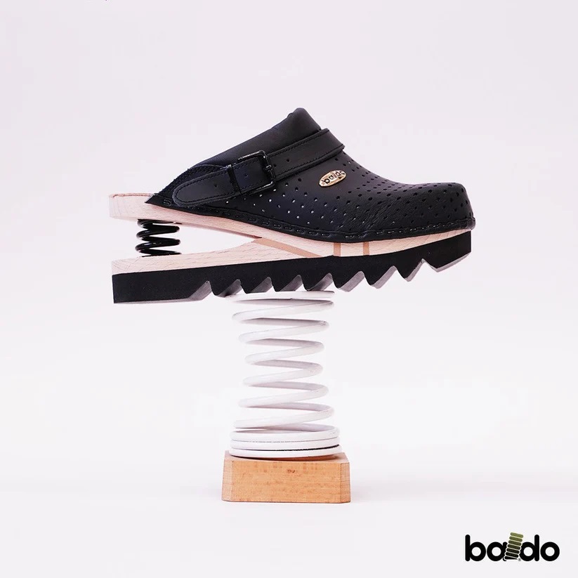 Zoccoli baldo 23-13 suola flessibile e gommone Nero